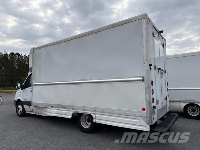 Dodge Sprinter Фургони
