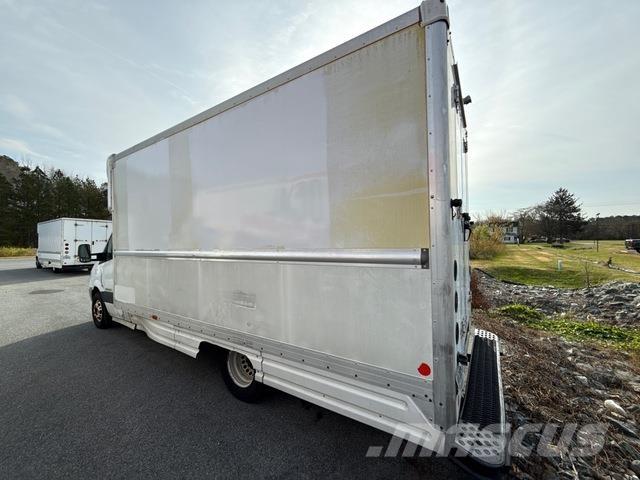 Dodge Sprinter Фургони
