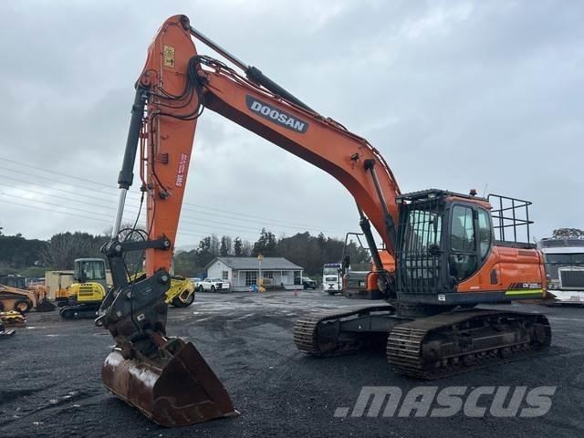 Doosan DX225LC Верижен екскаватор