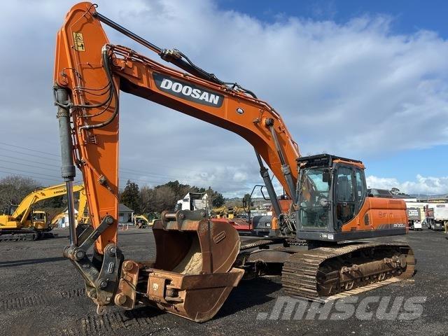 Doosan DX300LC Верижен екскаватор