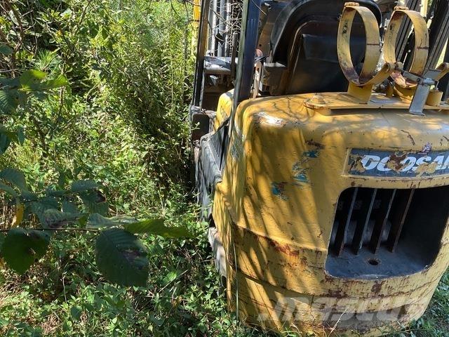 Doosan GC30P-3 Вилични кари-повдигачи - други