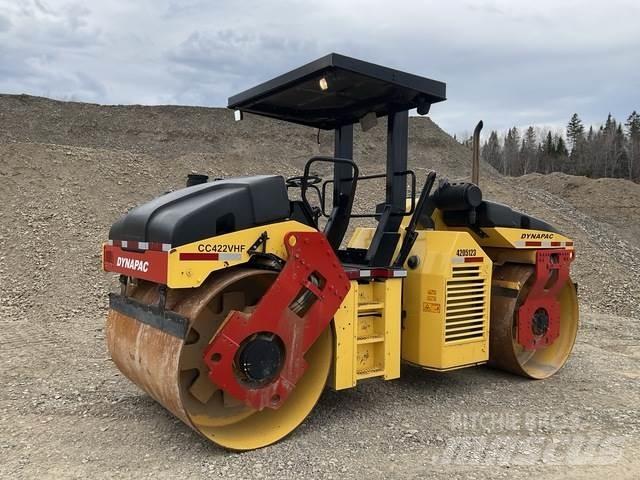 Dynapac CC422 Двойни барабанни ролки
