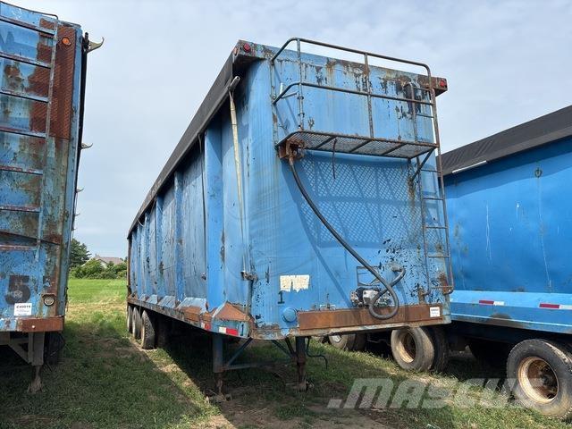  Fanotec Полуремаркета с подвижен под
