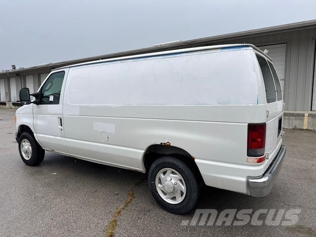Ford E-150 Ванове за доставки