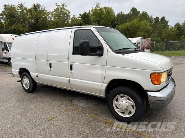 Ford E-150 Ванове за доставки