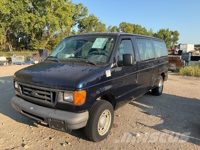Ford E-150 XL Коли