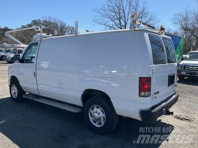 Ford E-250 Ванове за доставки