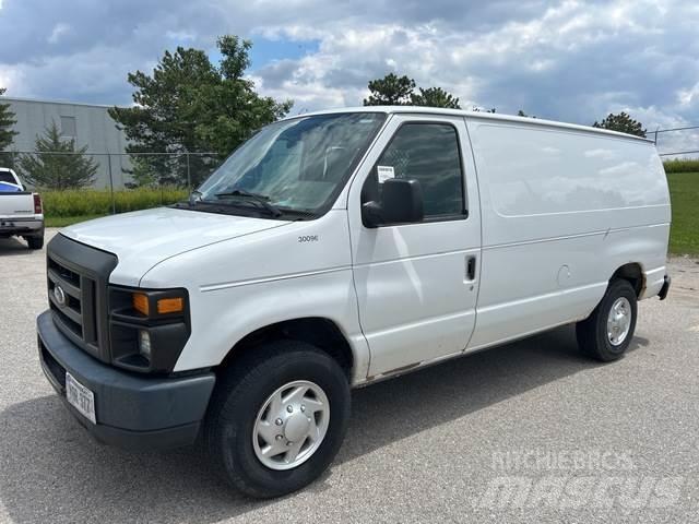 Ford E-250 Ванове за доставки