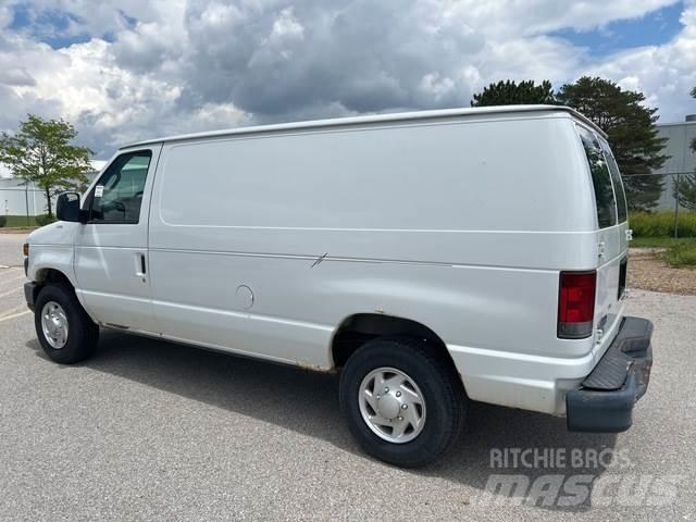 Ford E-250 Ванове за доставки