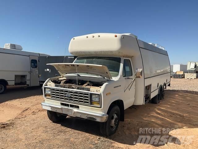 Ford E-350 Ванове за доставки