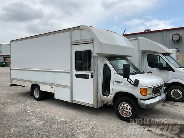 Ford E-350 Ванове за доставки