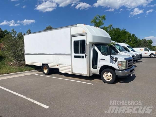 Ford E-350 Ванове за доставки