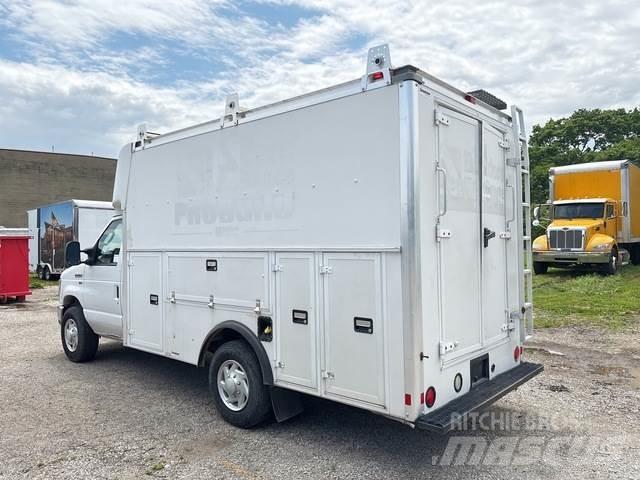 Ford E-350 Ванове за доставки