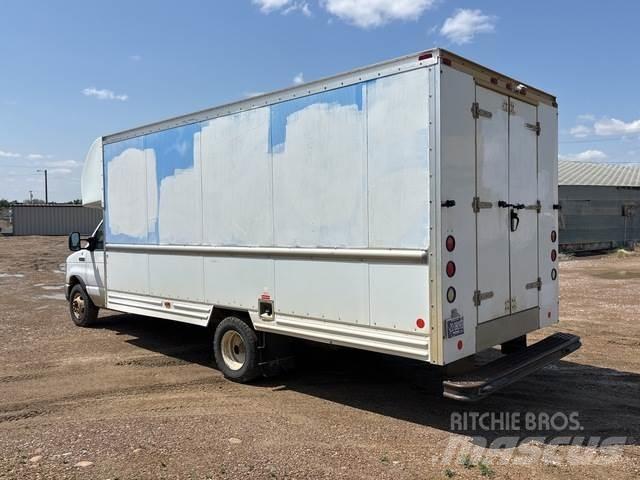 Ford E-350 Каросерии
