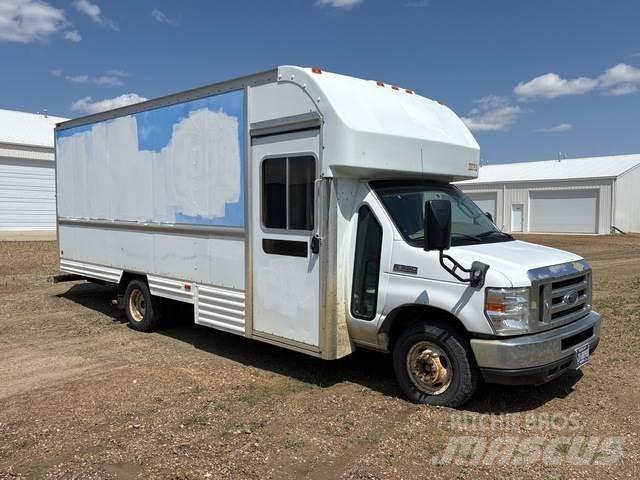 Ford E-350 Каросерии