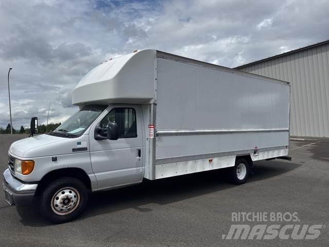 Ford E-350 Ванове за доставки