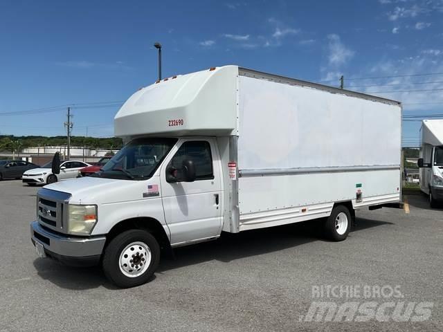 Ford E-350 Фургони
