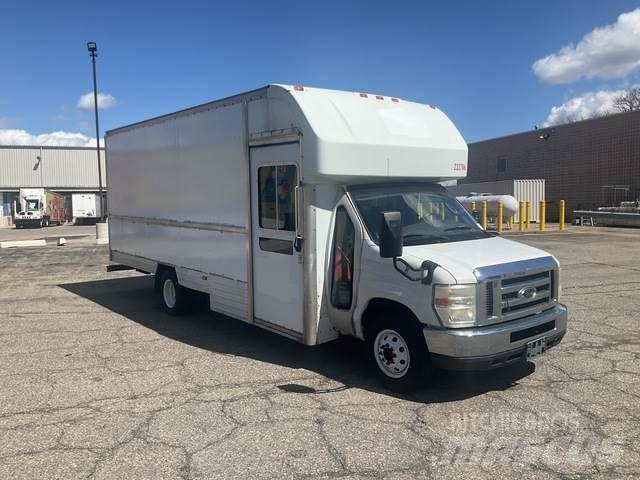 Ford E-350 Каросерии
