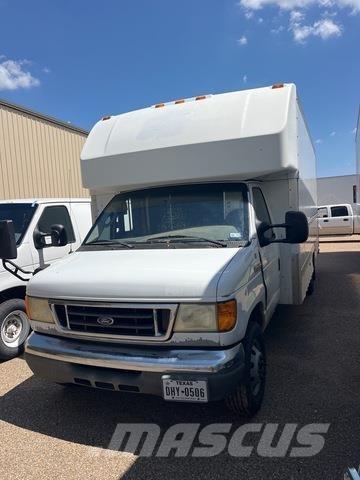 Ford E-350 Ванове за доставки