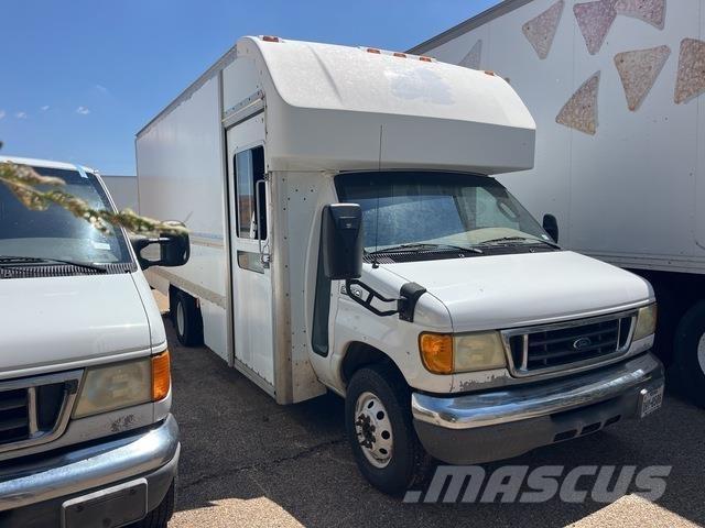 Ford E-350 Ванове за доставки