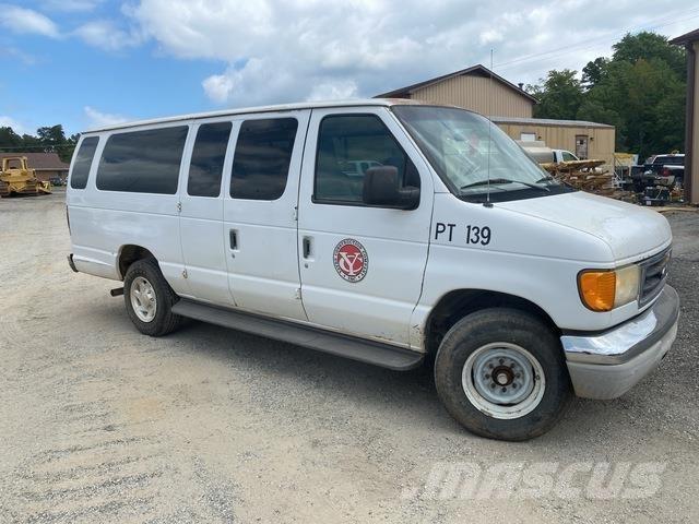 Ford E-350 Коли