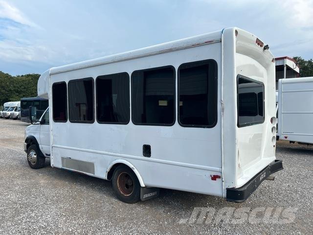 Ford E-350 Мини бусове