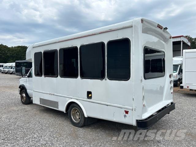 Ford E-350 Мини бусове