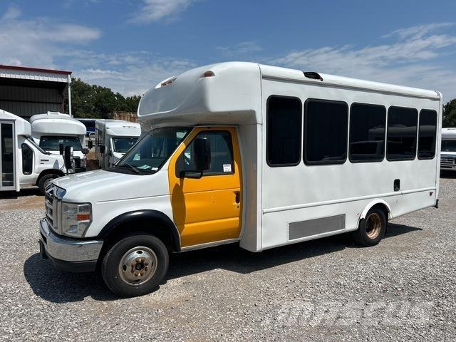 Ford E-350 Мини бусове