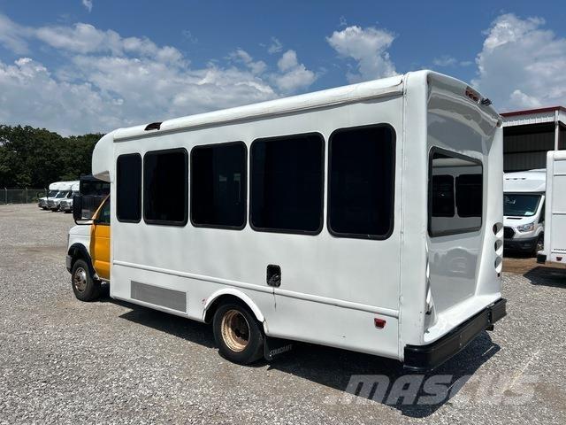 Ford E-350 Мини бусове