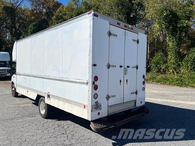 Ford E-350 Каросерии