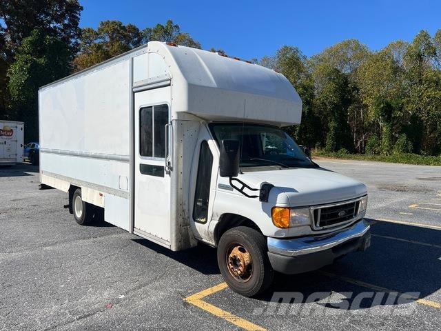 Ford E-350 Каросерии