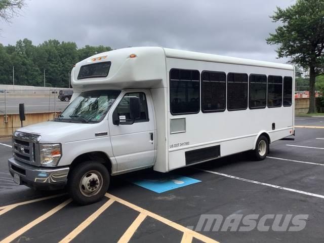 Ford E-450 Мини бусове