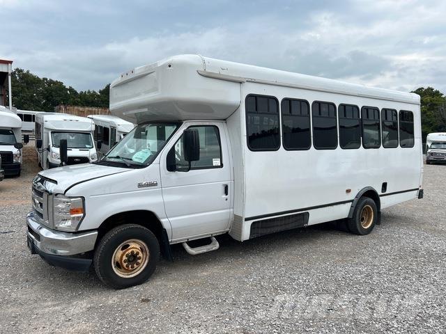 Ford E-450 Мини бусове