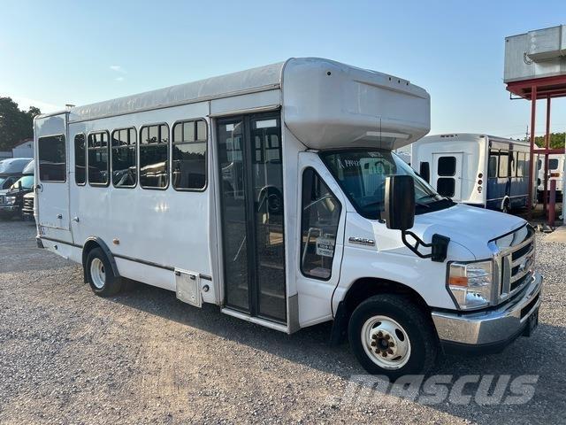 Ford E-450 Мини бусове