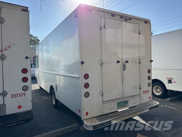 Ford Econoline Фургони
