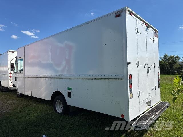 Ford Econoline Фургони
