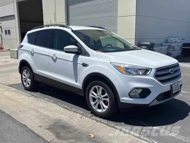 Ford Escape Коли