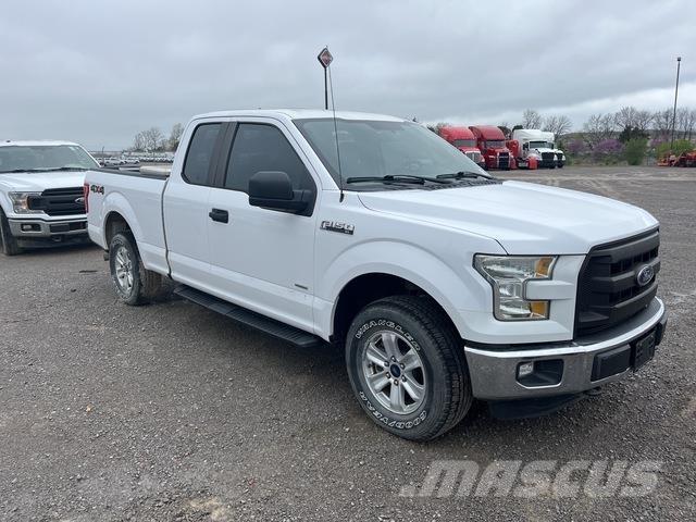 Ford F-150 Пикапи
