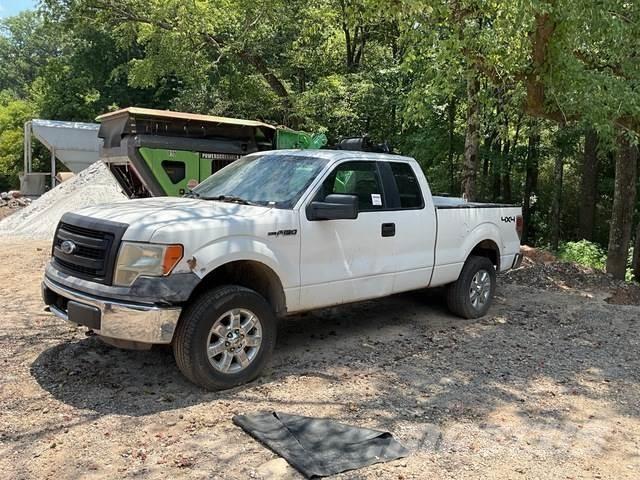 Ford F-150 Пикапи