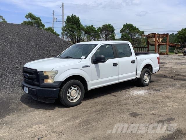 Ford F-150 Пикапи