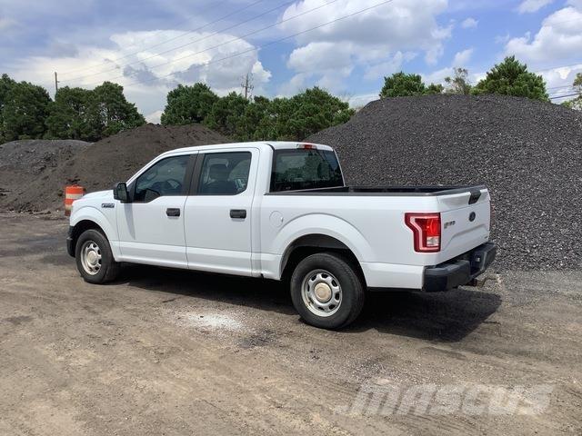 Ford F-150 Пикапи