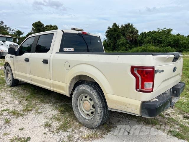 Ford F-150 Пикапи