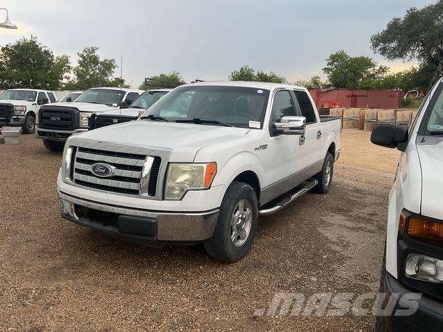 Ford F-150 Пикапи