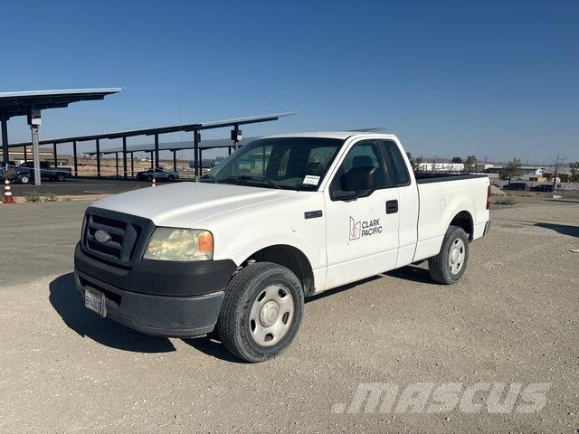 Ford F-150 Пикапи