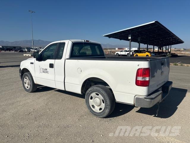 Ford F-150 Пикапи