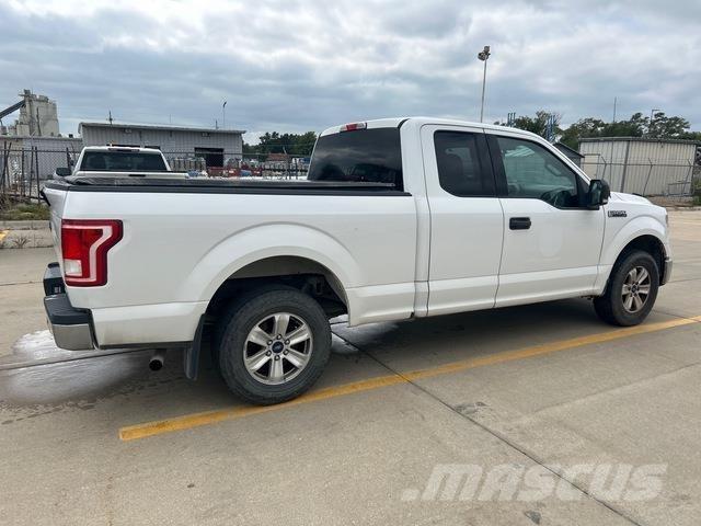 Ford F-150 Пикапи