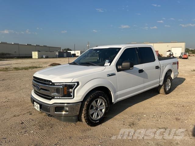 Ford F-150 Пикапи