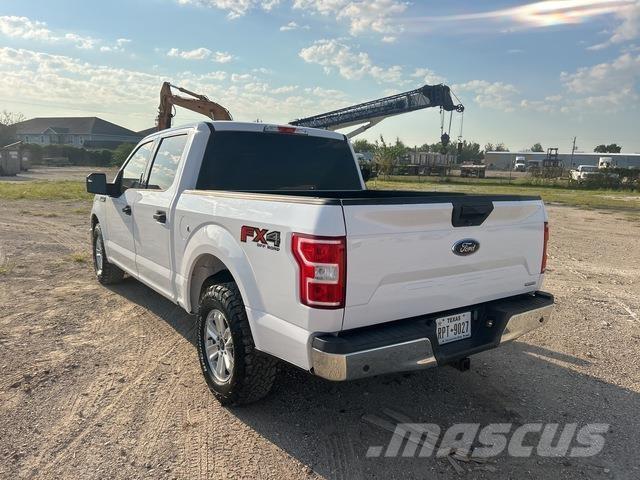 Ford F-150 Пикапи