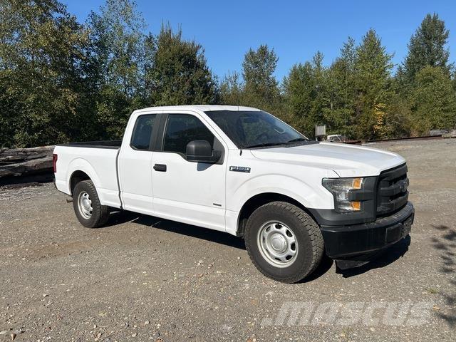 Ford F-150 Пикапи