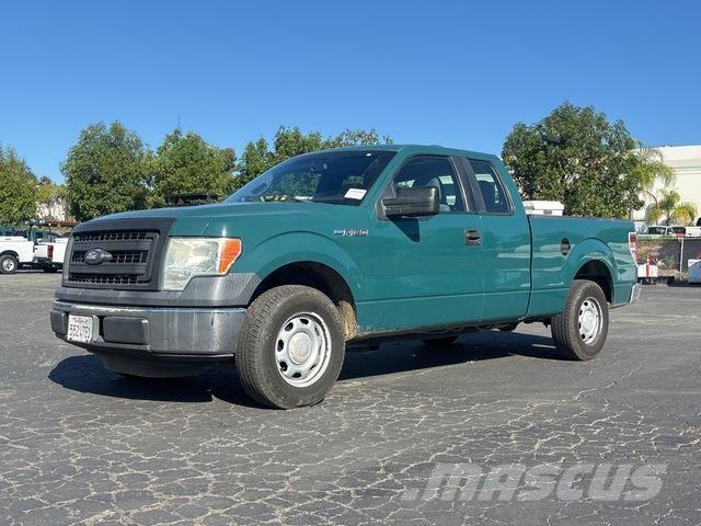 Ford F-150 Пикапи